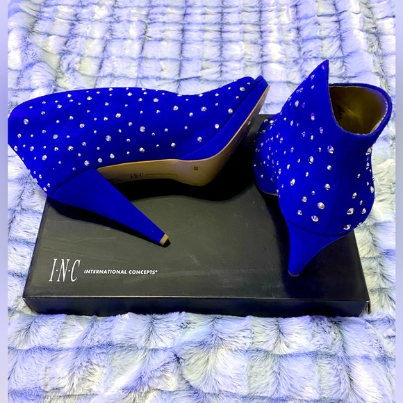 INC Tiarablu Brite Ink Boots - Picture 2 of 3